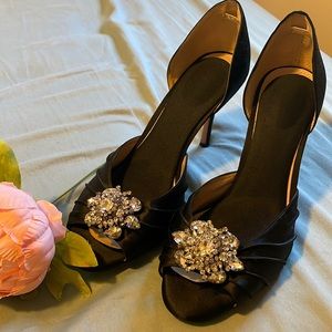 Gorgeous Glint Black Satin Peep Toe D’Orsay Heels, size 10.5M